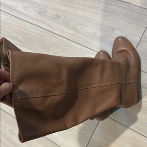 Vionic Tan Knee Boots Streamlined Design